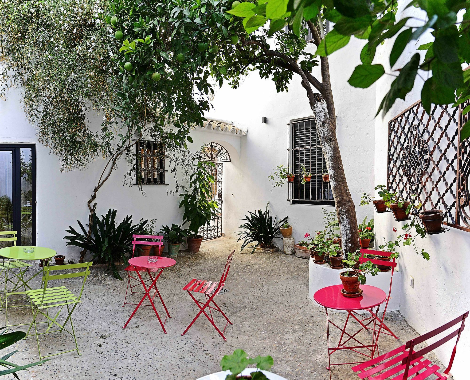 Selecta Apartments Los Venerables Seville Exterior photo
